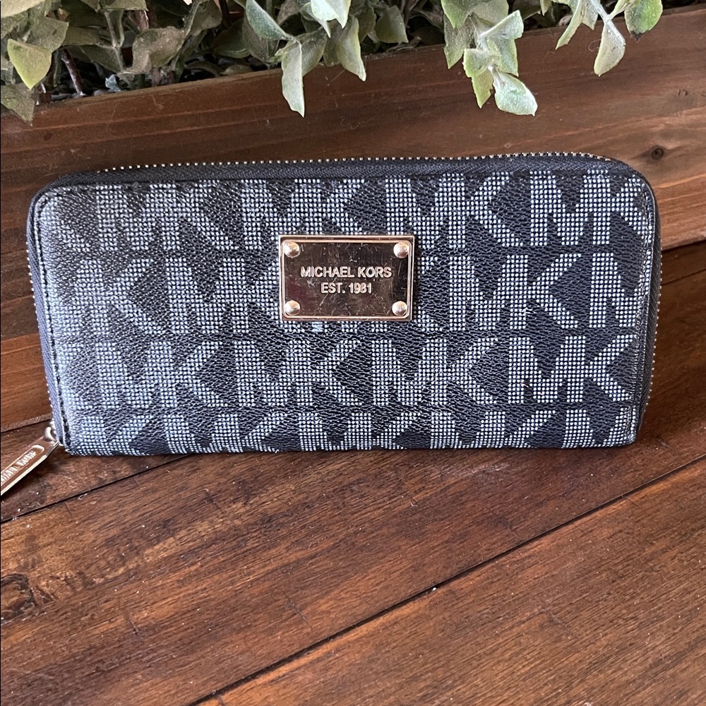 Michael Kors Brown Signature Logo Wallet With Gold Logo Plate, 8x4